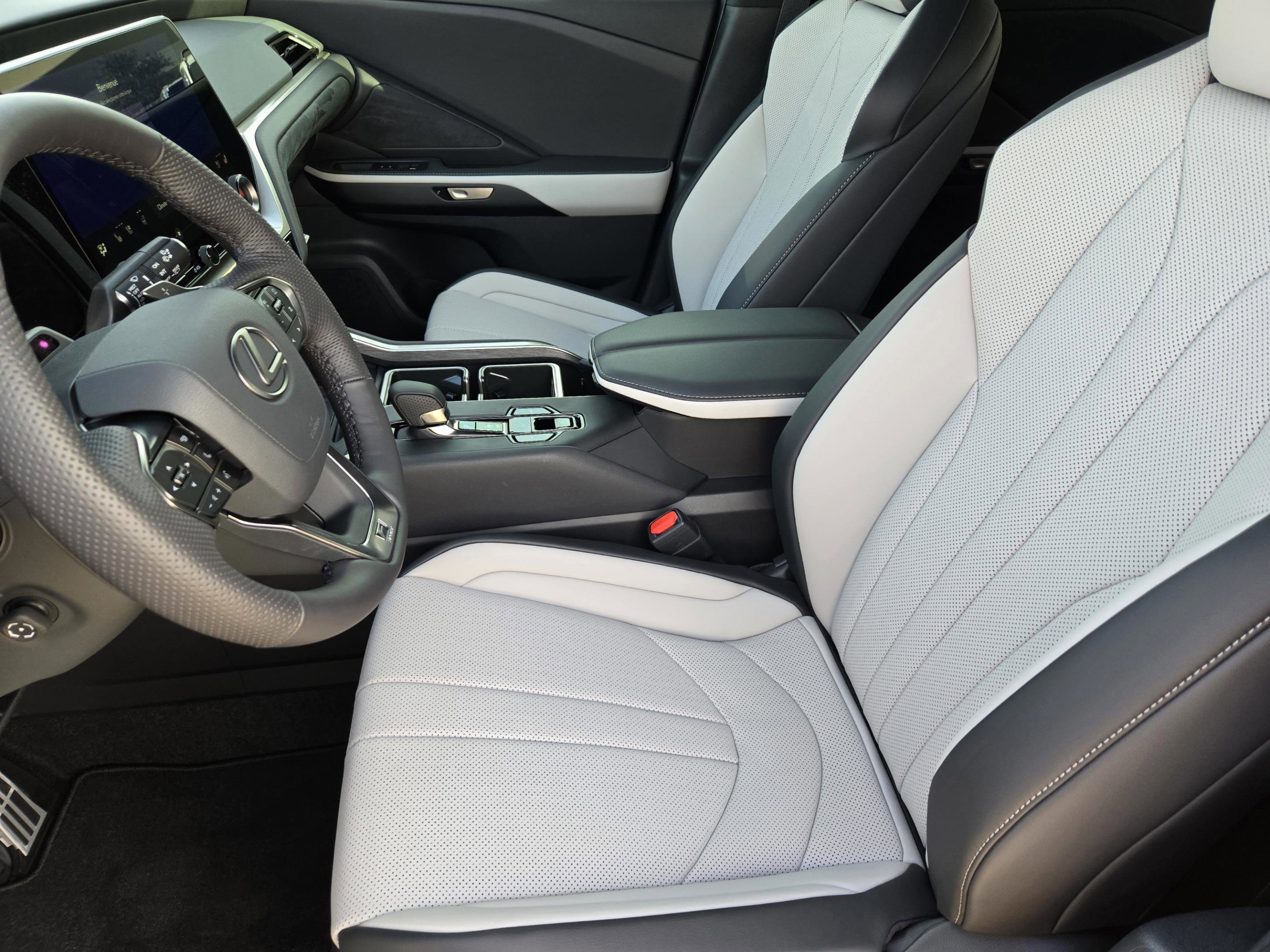 New 2026 Lexus TX 500h AWD image 8