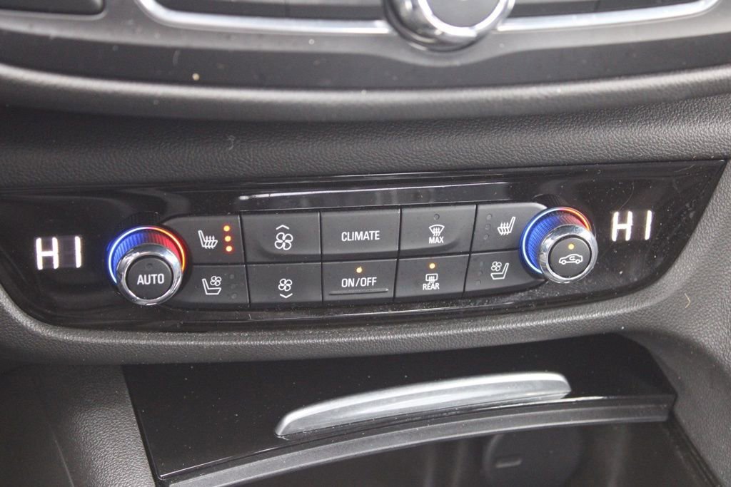 Used 2018 Buick Regal GS w/ Driver Confidence Package #2 image 39