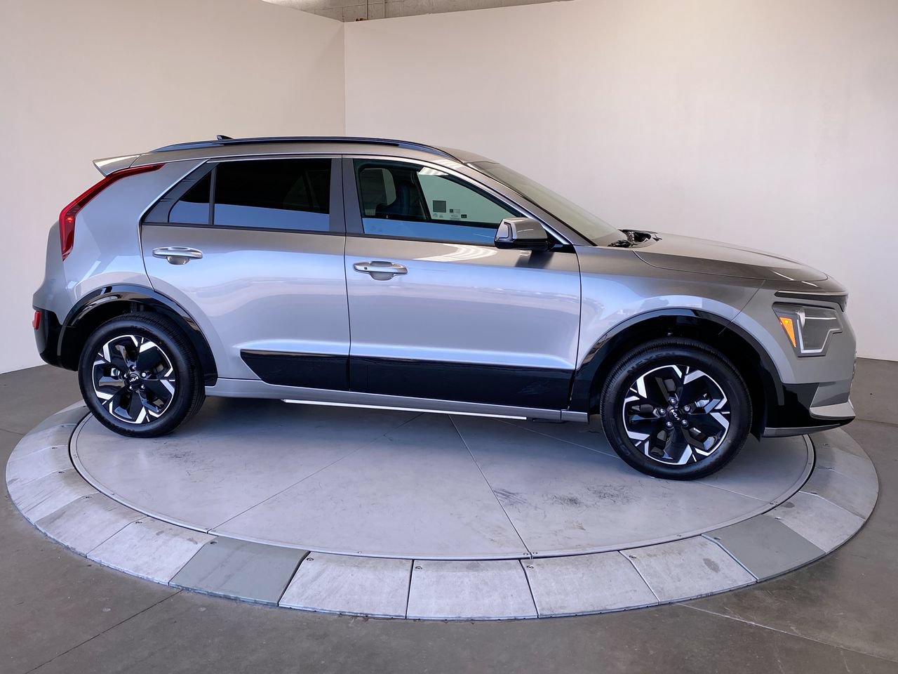 New 2026 Kia Niro Wind FWD image 6