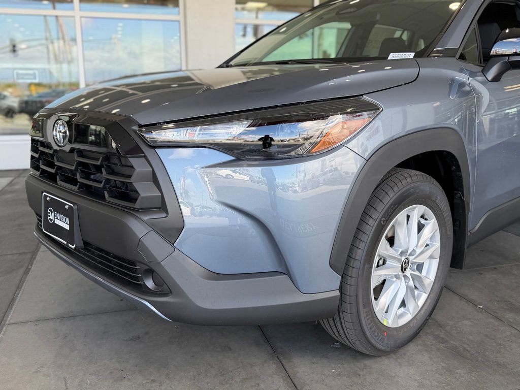 New 2026 Toyota Corolla Cross LE FWD image 3