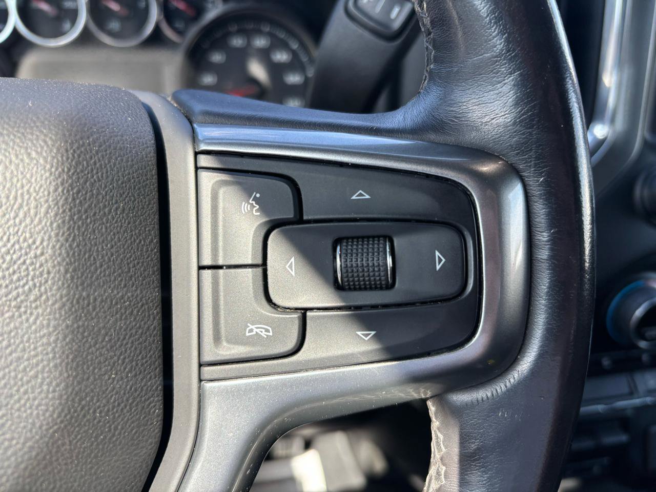 Used 2022 Chevrolet Silverado 2500 LT w/ Convenience Package AWD/4WD image 19