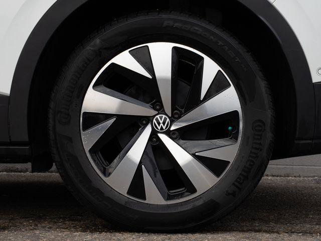Used 2023 Volkswagen ID.4 Pro AWD/4WD image 13