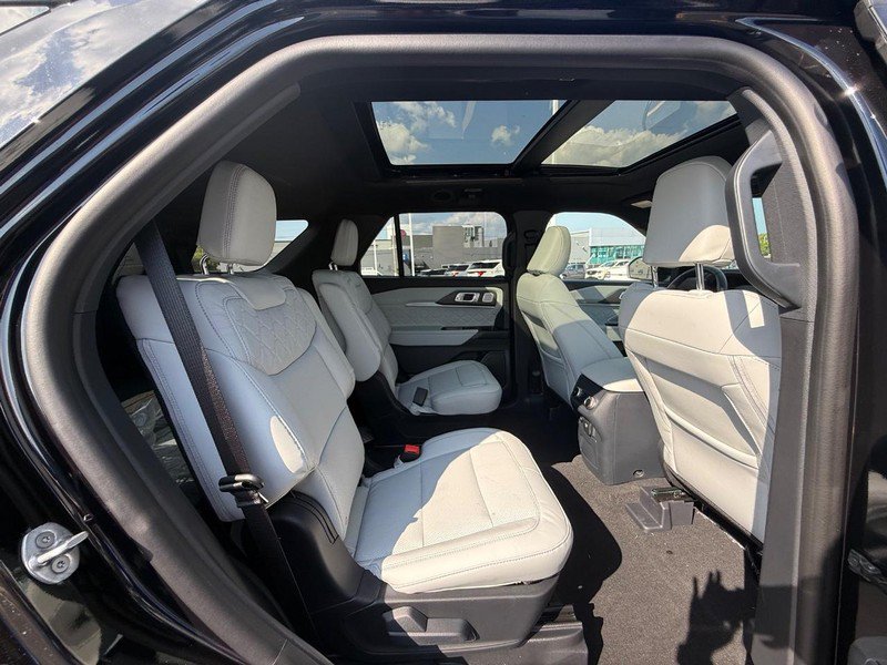 New 2027 Ford Explorer Platinum AWD/4WD image 14