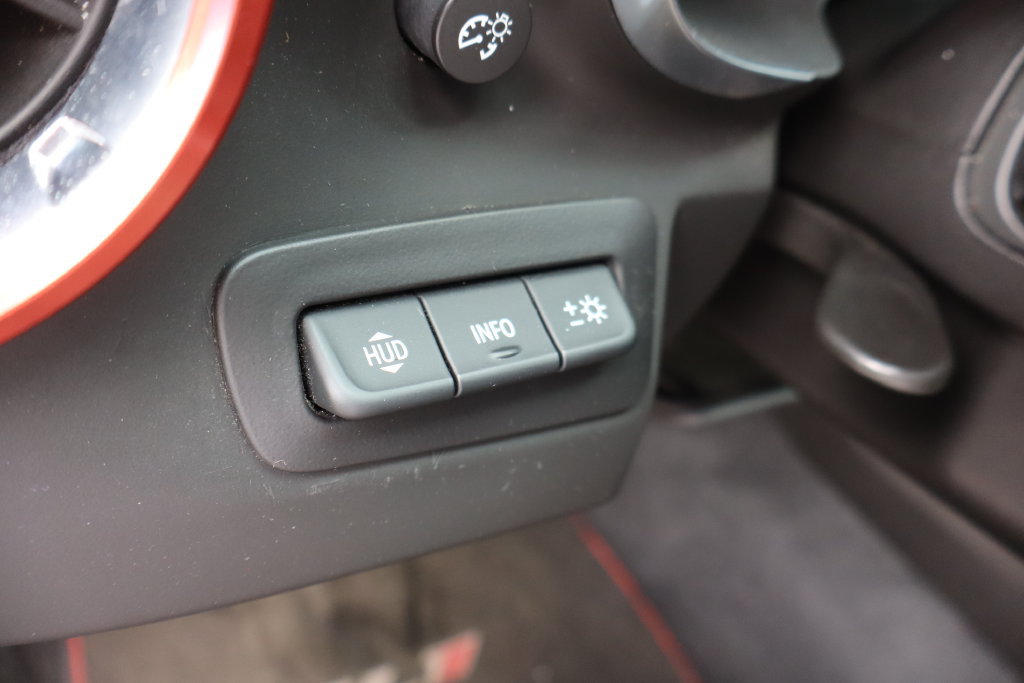 Used 2018 Chevrolet Camaro ZL1 RWD image 11