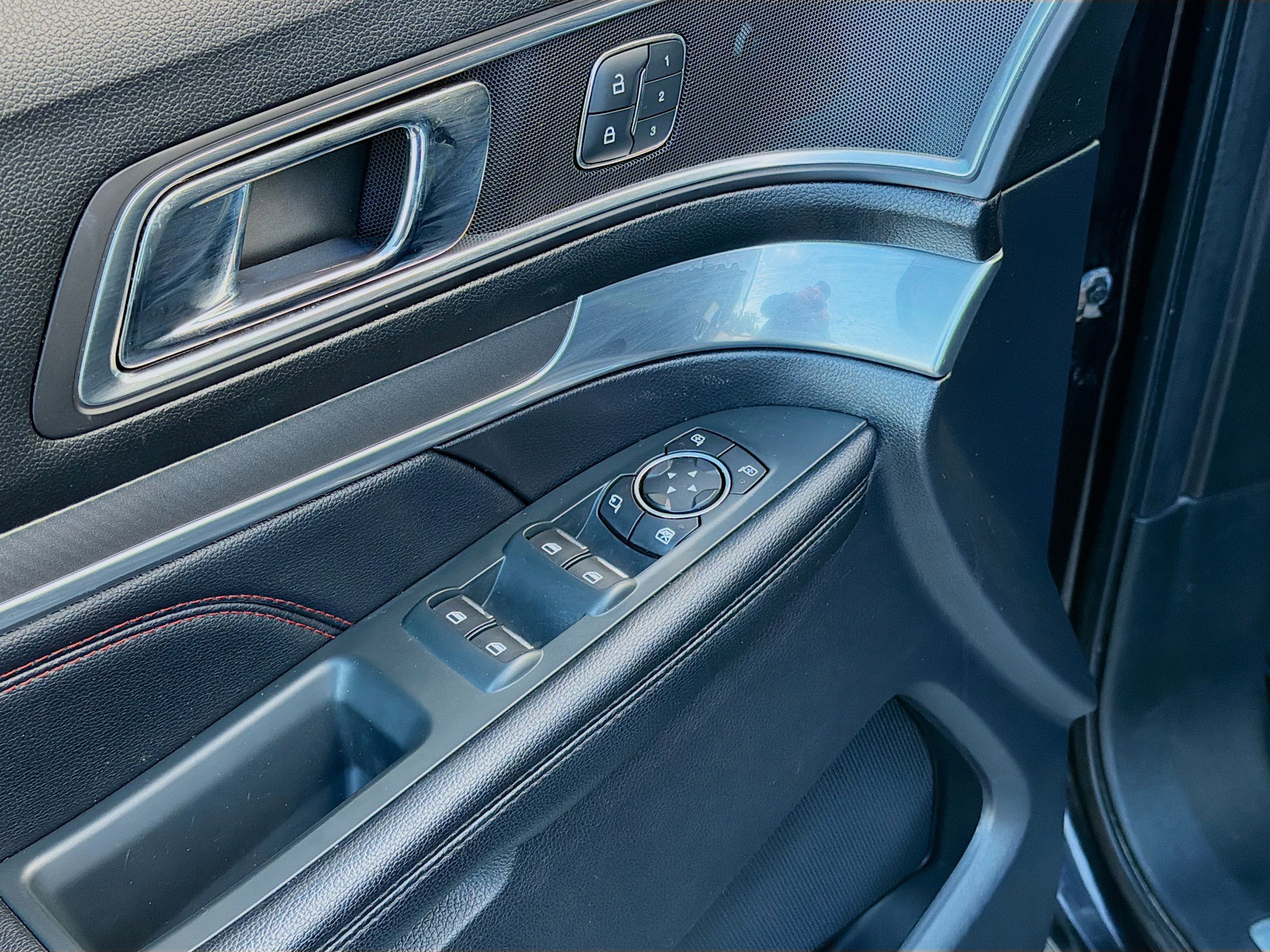 Used 2019 Ford Explorer Sport w/ Equipment Group 401A image 25