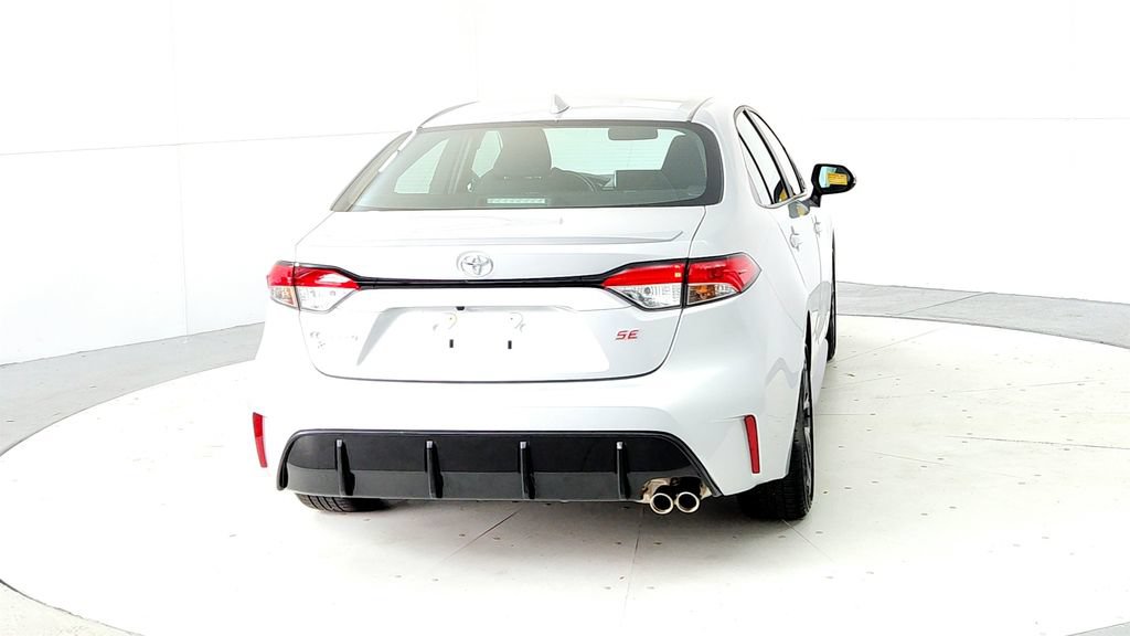 Certified 2024 Toyota Corolla SE FWD image 5