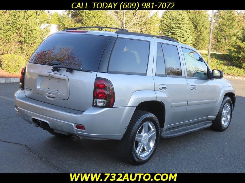 Used 2008 Chevrolet TrailBlazer LT w/ Sun And 6-Disc Cd Package AWD/4WD image 12