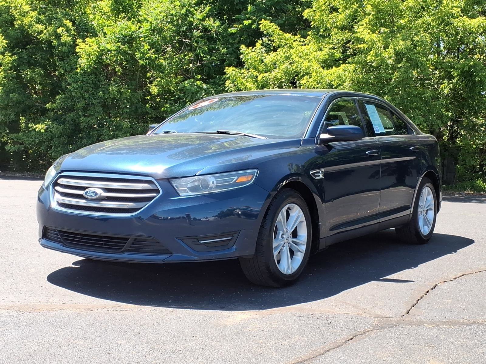 Used 2016 Ford Taurus SEL w/ Equipment Group 201A FWD image 3
