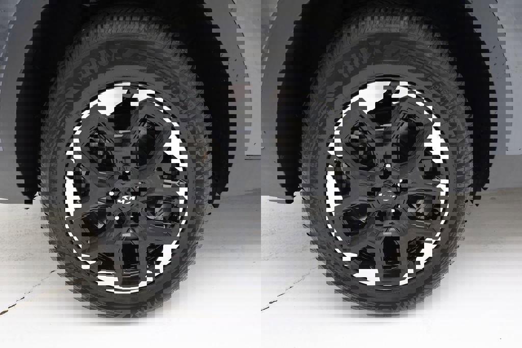 Used 2024 Kia Sorento S image 8