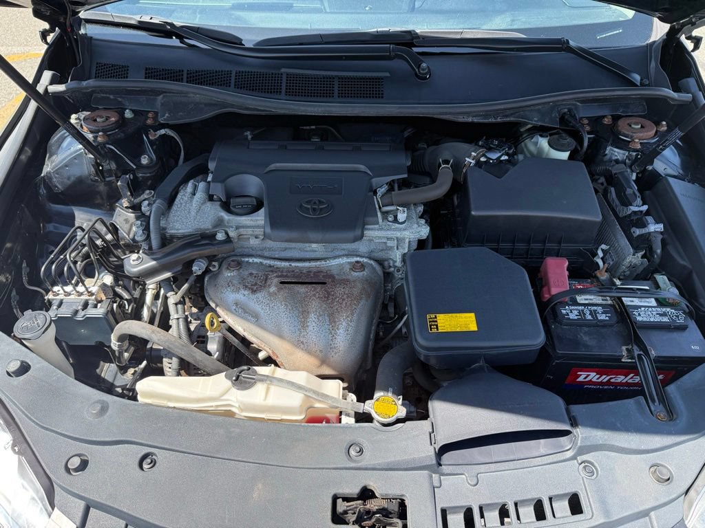 Used 2015 Toyota Camry LE FWD image 11