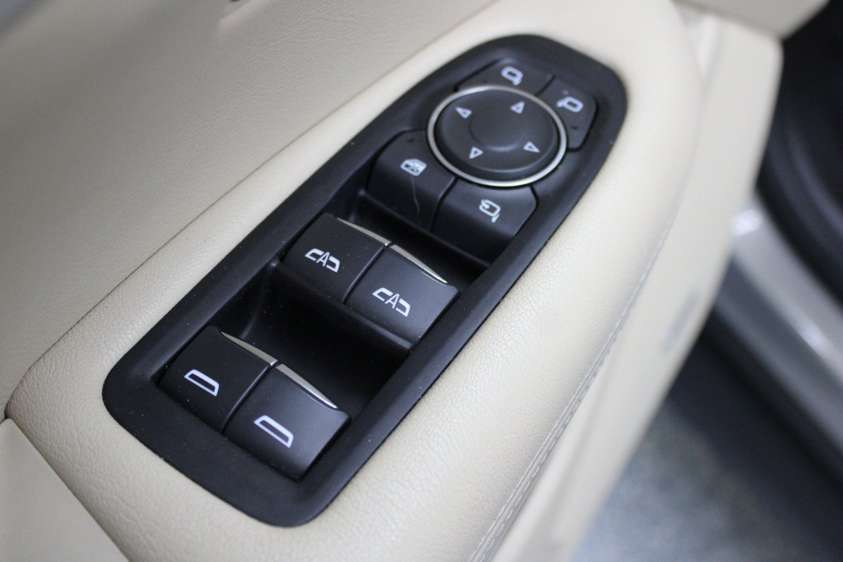 Used 2019 Cadillac XT5 Luxury FWD image 19