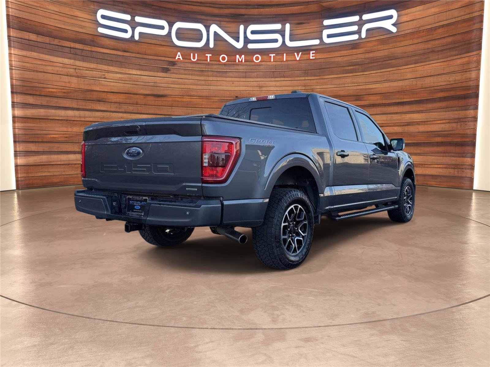 Used 2022 Ford F150 XLT w/ Equipment Group 302A High image 8