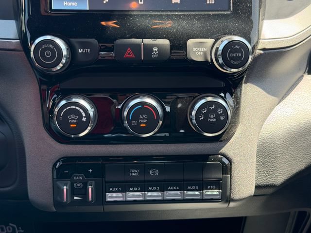 New 2026 RAM 3500 Tradesman w/ Chrome Appearance Group A AWD/4WD image 28