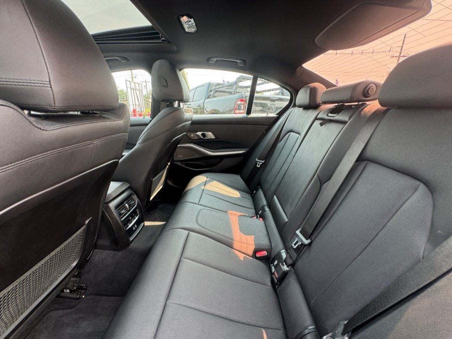 Used 2021 BMW 330i xDrive w/ Driver Assist w/ Premium Package AWD/4WD image 26