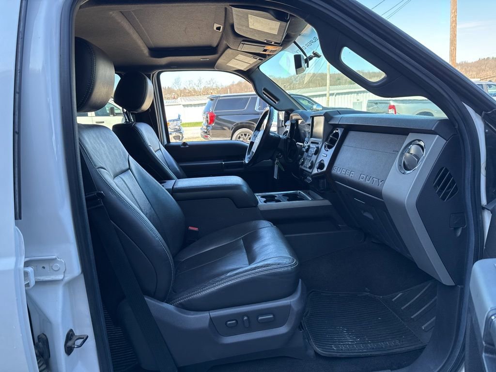 Used 2016 Ford F350 Lariat w/ Lariat Ultimate Package image 42