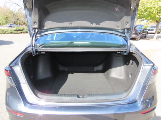 Used 2024 Honda Accord EX image 9
