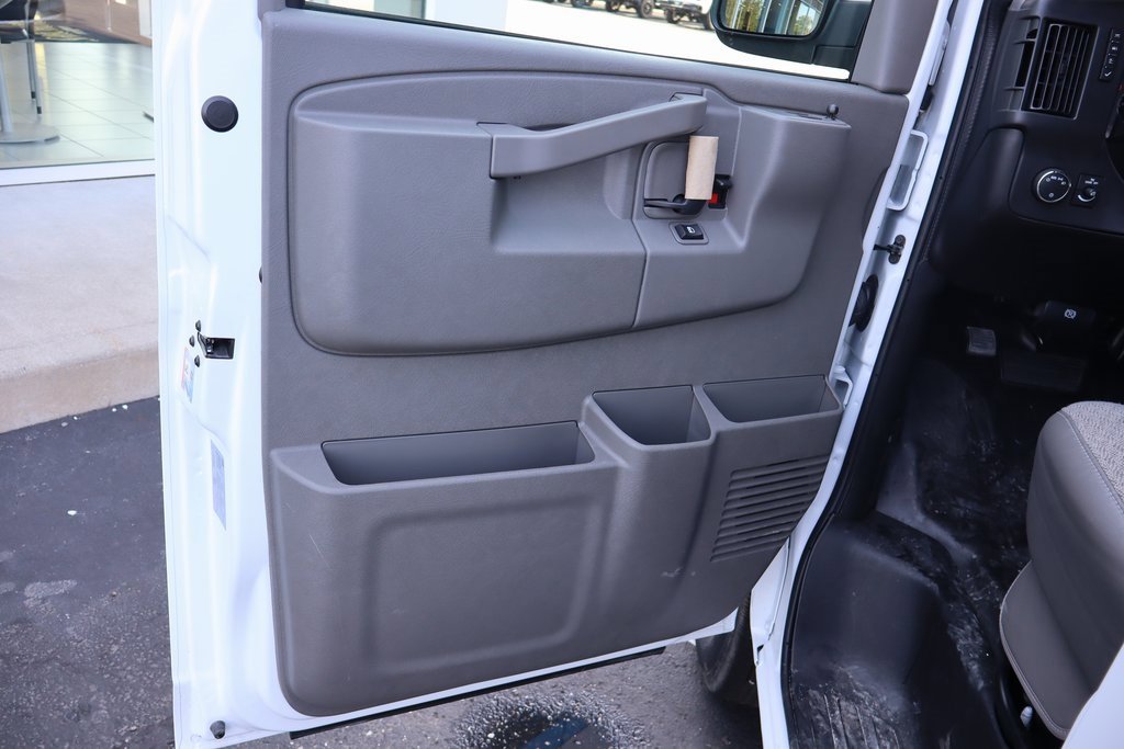 New 2025 Chevrolet Express 2500 w/ Driver Convenience Package image 17
