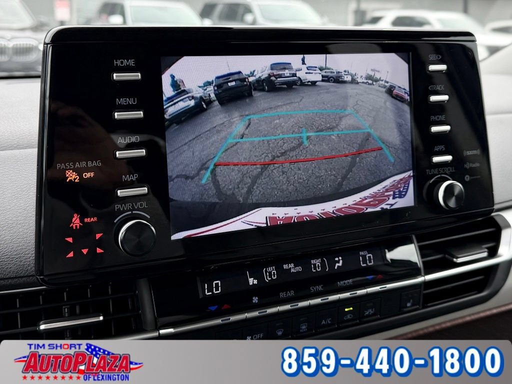 Used 2024 Toyota Sienna XLE FWD image 24