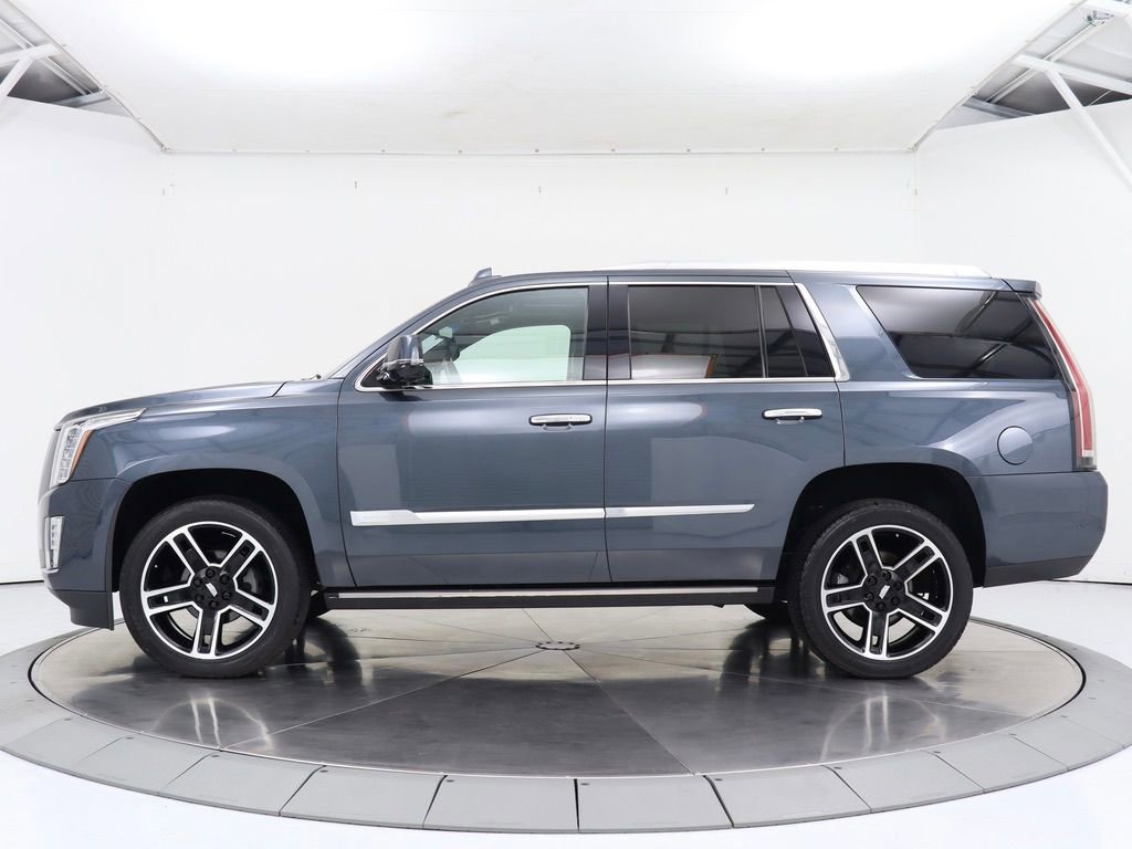 Used 2019 Cadillac Escalade Platinum image 2