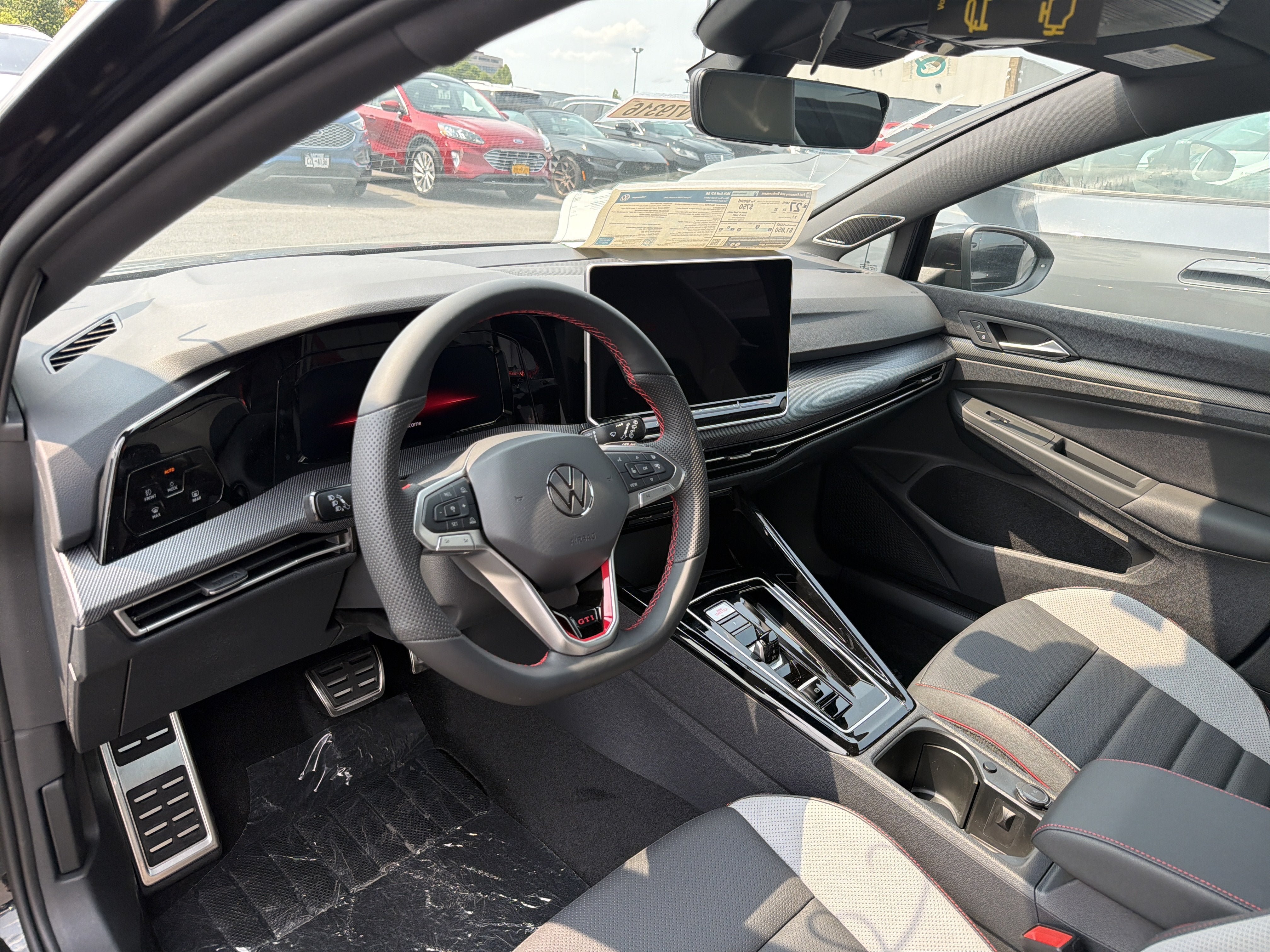 New 2026 Volkswagen GTI SE FWD image 7