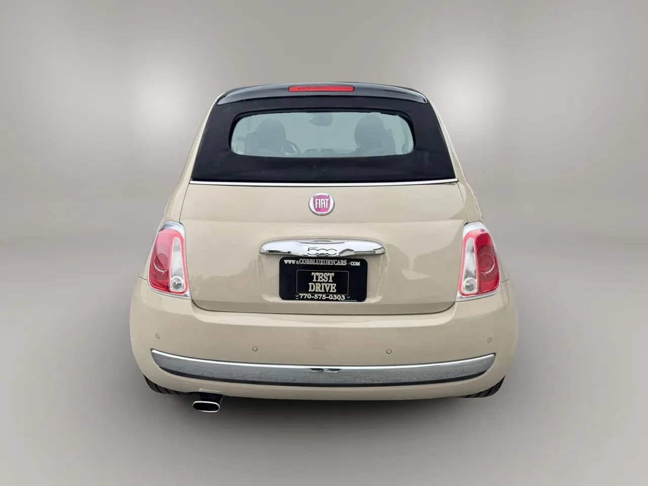 Used 2012 FIAT 500 Lounge w/ Luxury Leather Pkg FWD image 10