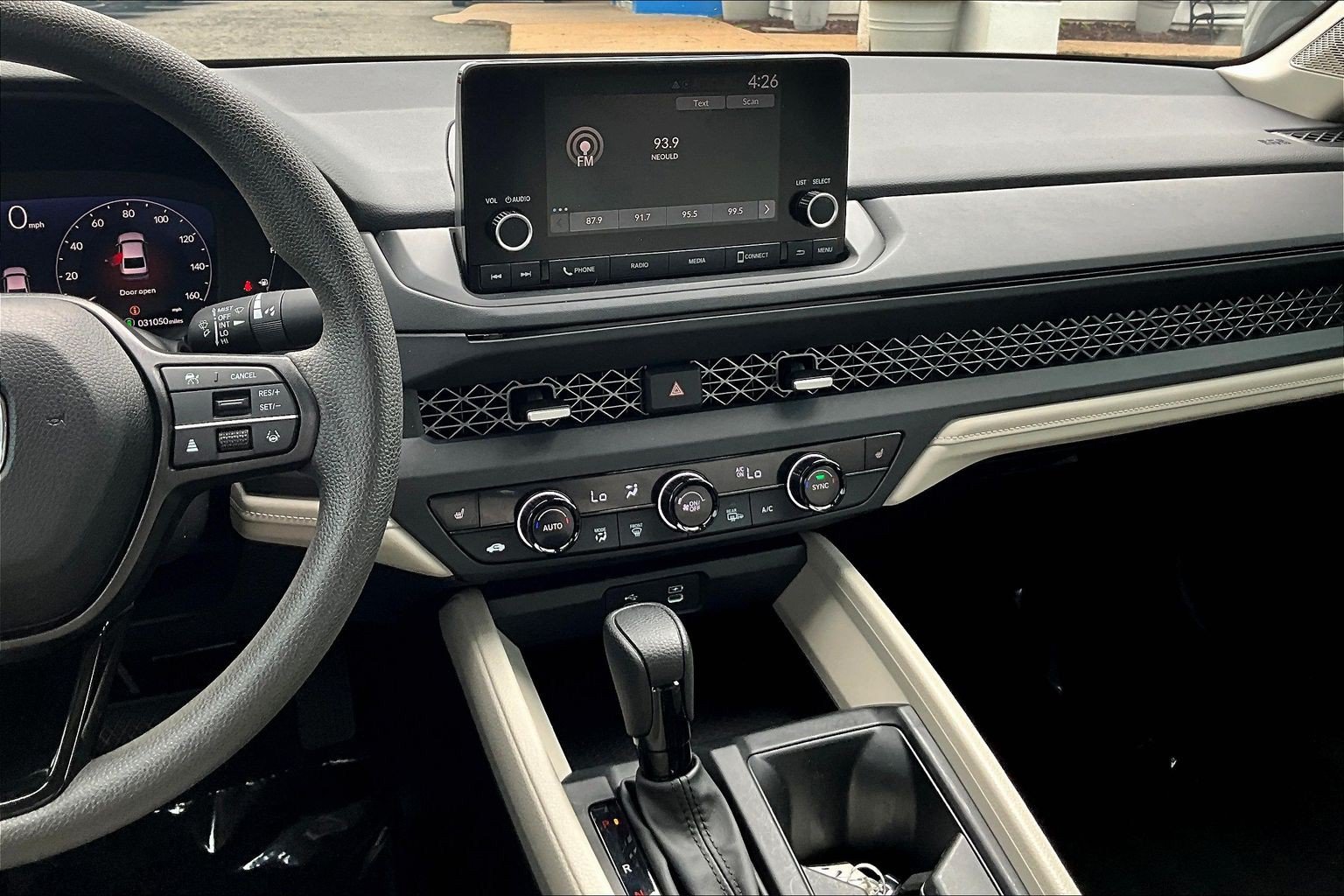 Used 2023 Honda Accord EX image 6