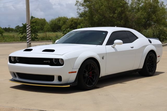 Used 2023 Dodge Challenger SRT Hellcat RWD image 3