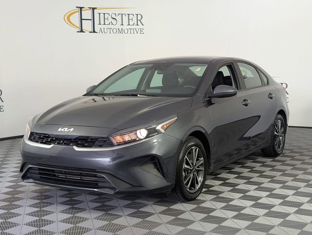 Used 2024 Kia Forte LXS image 4