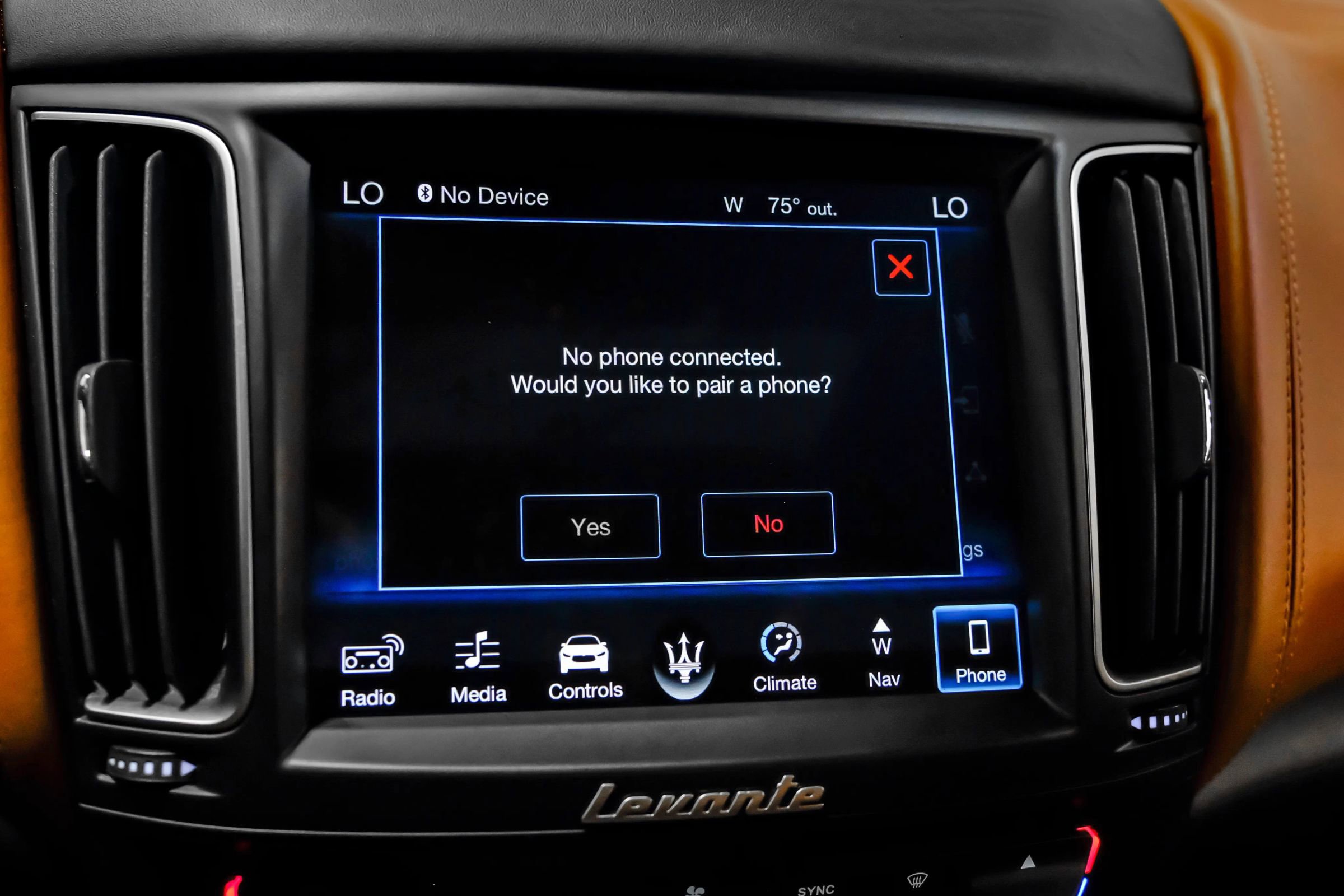 Used 2018 Maserati Levante GranLusso image 27