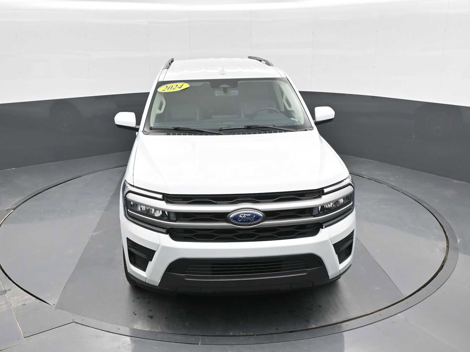 Used 2024 Ford Expedition XLT image 22