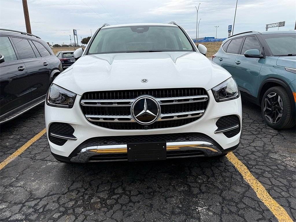 Used 2025 Mercedes-Benz GLE 350 4MATIC image 2