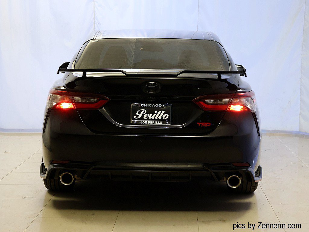 Used 2022 Toyota Camry XSE FWD image 7