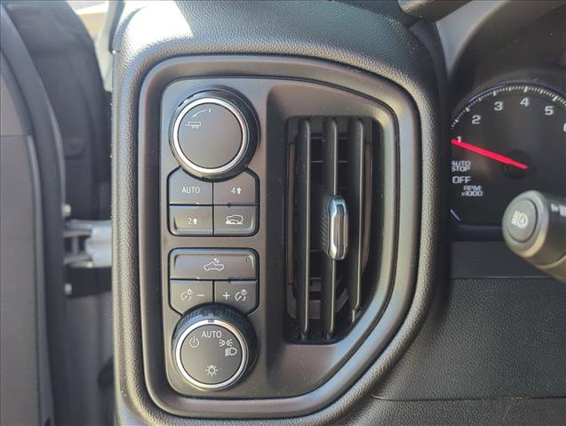 Used 2024 Chevrolet Silverado 1500 Custom w/ Turbomax Blackout Package AWD/4WD image 13