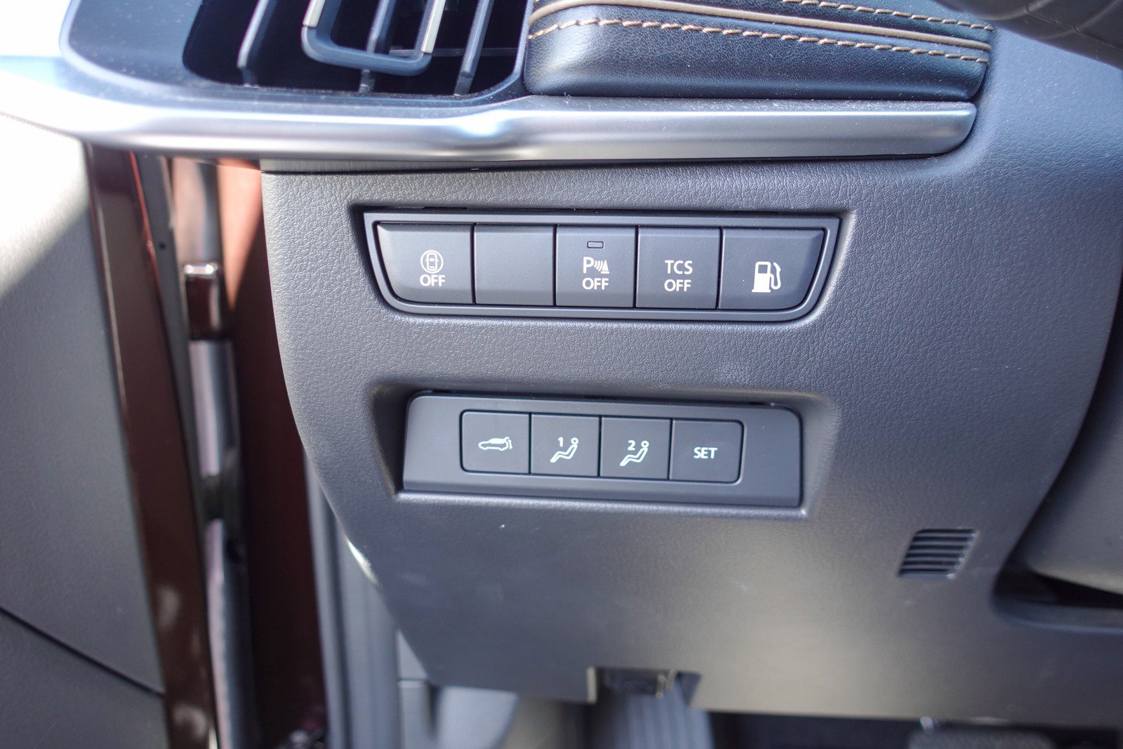 Certified 2024 MAZDA CX-90 Plug-In Hybrid w/ Premium Plus image 12