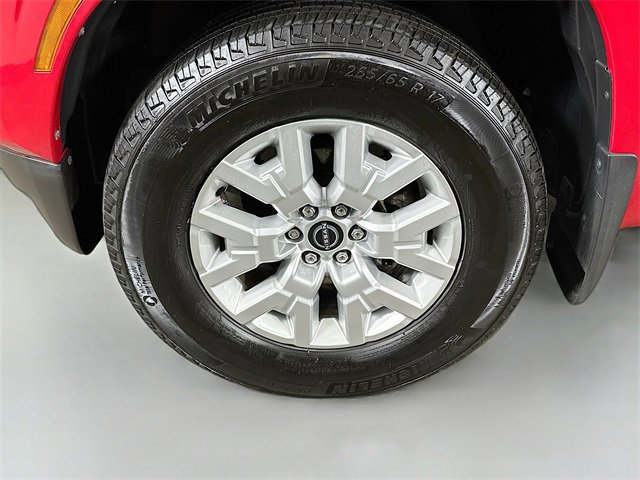 Used 2023 Nissan Frontier SV w/ SV Convenience Package image 12