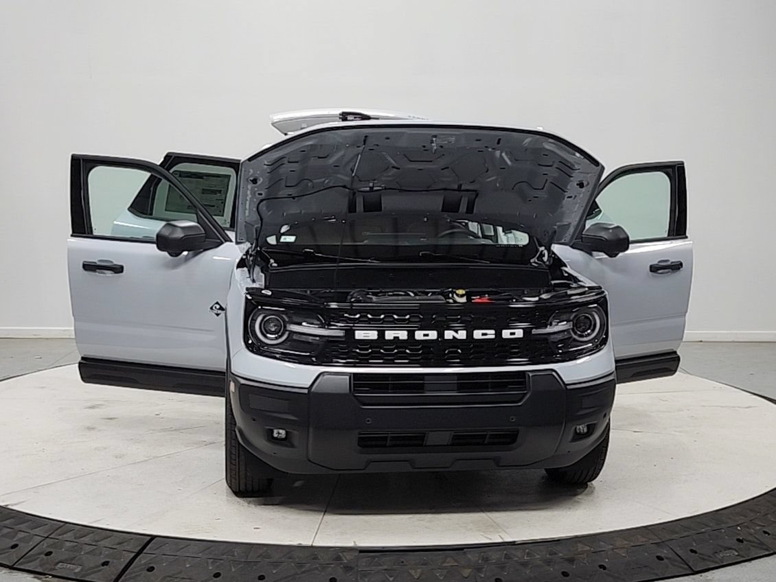New 2026 Ford Bronco Sport Outer Banks w/ Outer Banks Tech Package+ AWD/4WD image 17