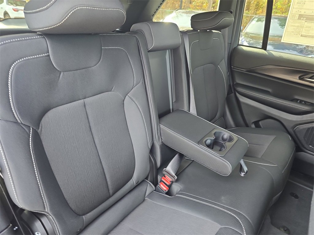 New 2025 Jeep Grand Cherokee Laredo X image 11