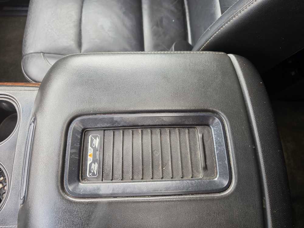 Used 2017 Chevrolet Suburban LT AWD/4WD image 22