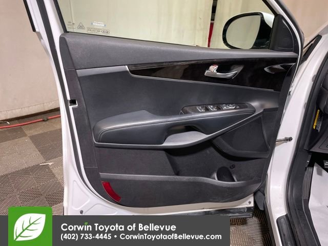 Used 2016 Kia Sorento LX w/ LX Convenience Package image 10