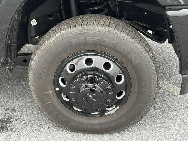 New 2026 RAM 3500 Limited AWD/4WD image 11