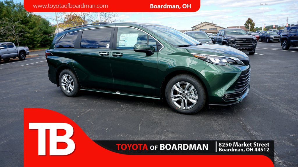New 2025 Toyota Sienna XLE image 1