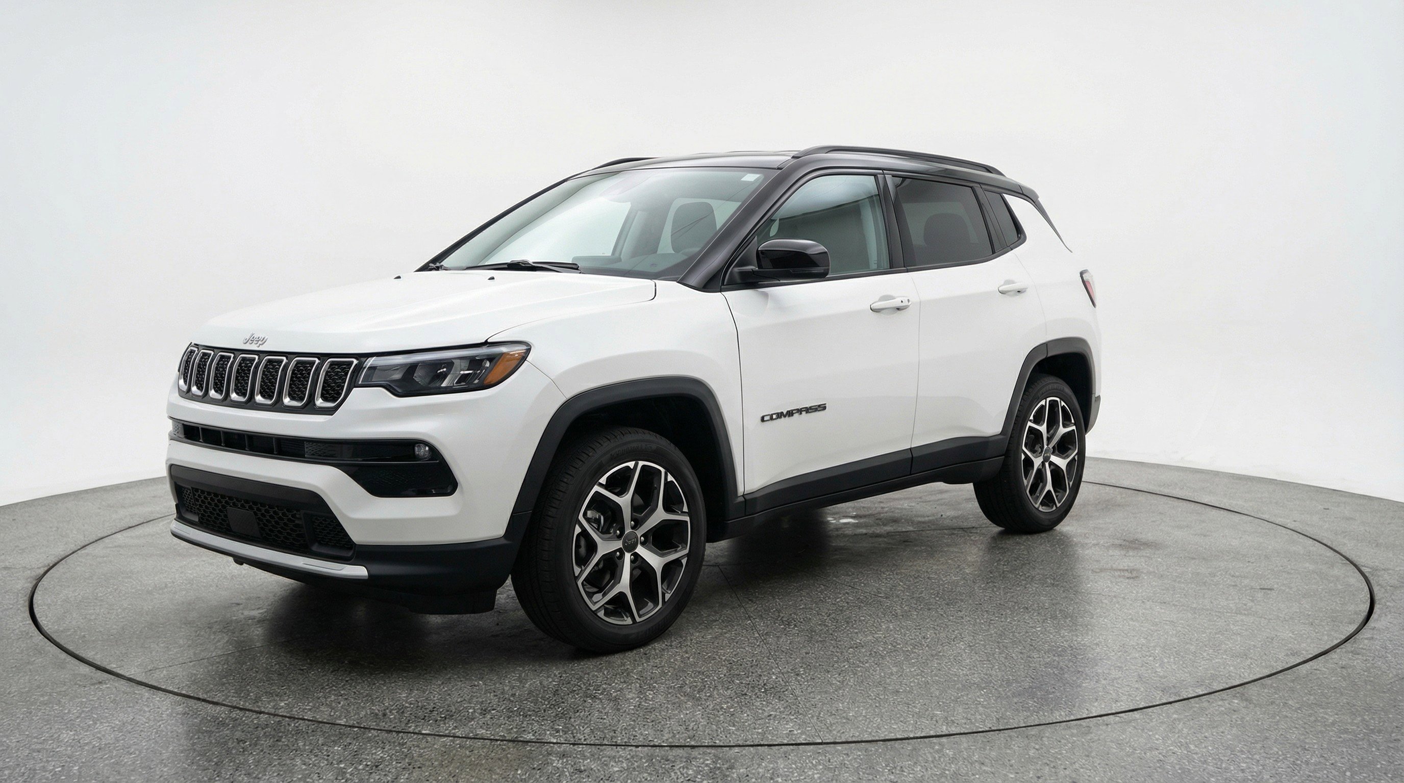 Used 2025 Jeep Compass Limited image 3