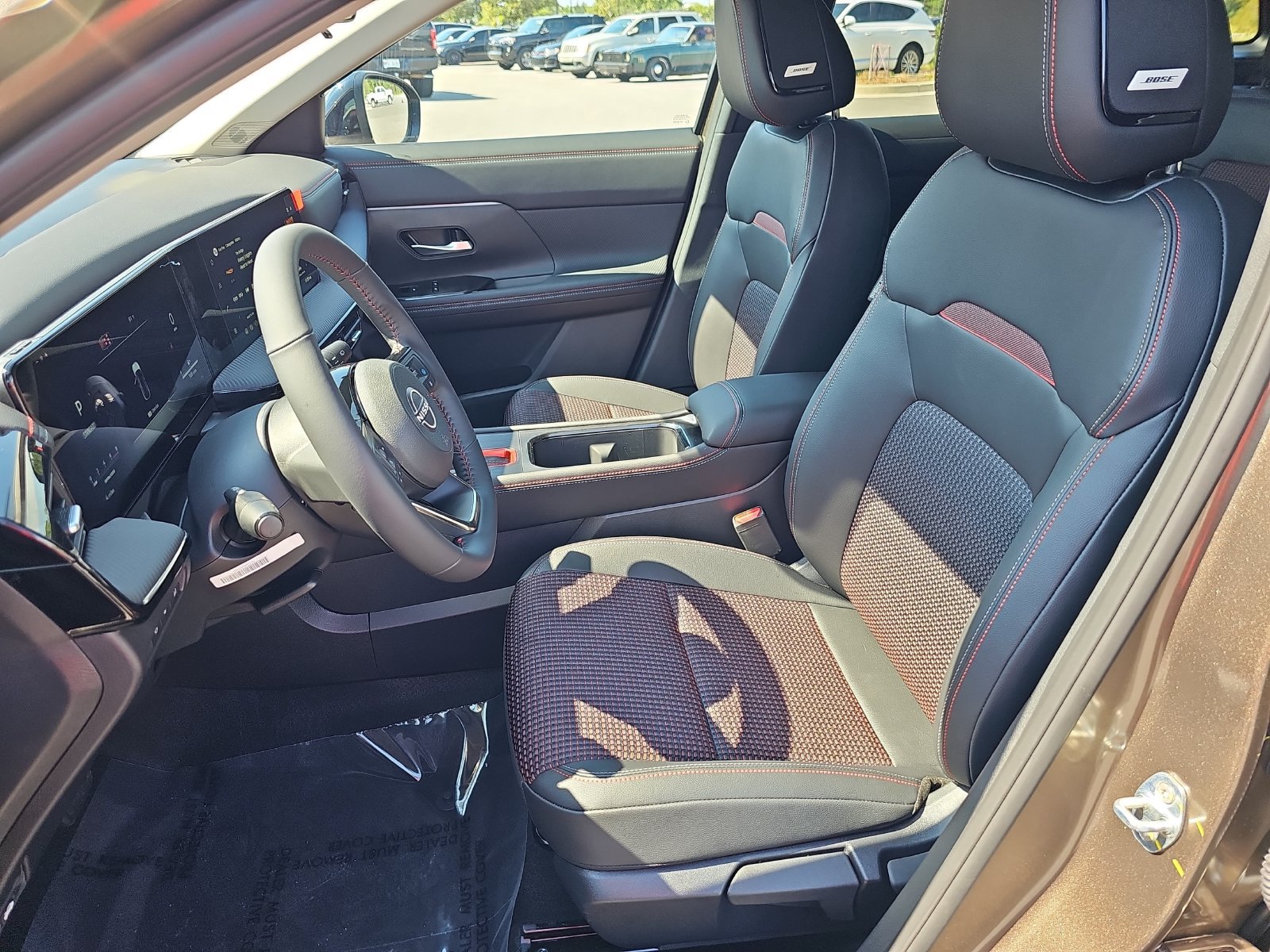 New 2027 Nissan Kicks SR w/ Cold Weather Package FWD image 18
