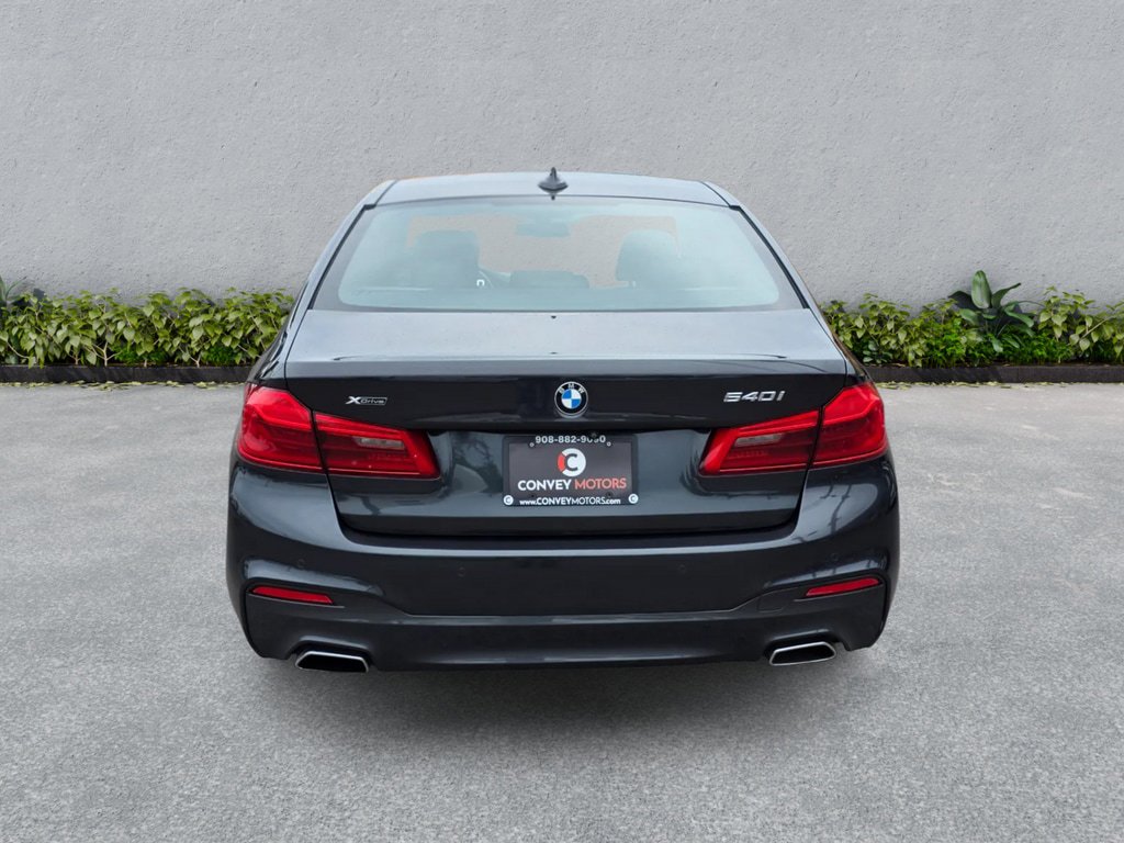 Used 2018 BMW 540i xDrive w/ M Sport Package AWD/4WD image 7