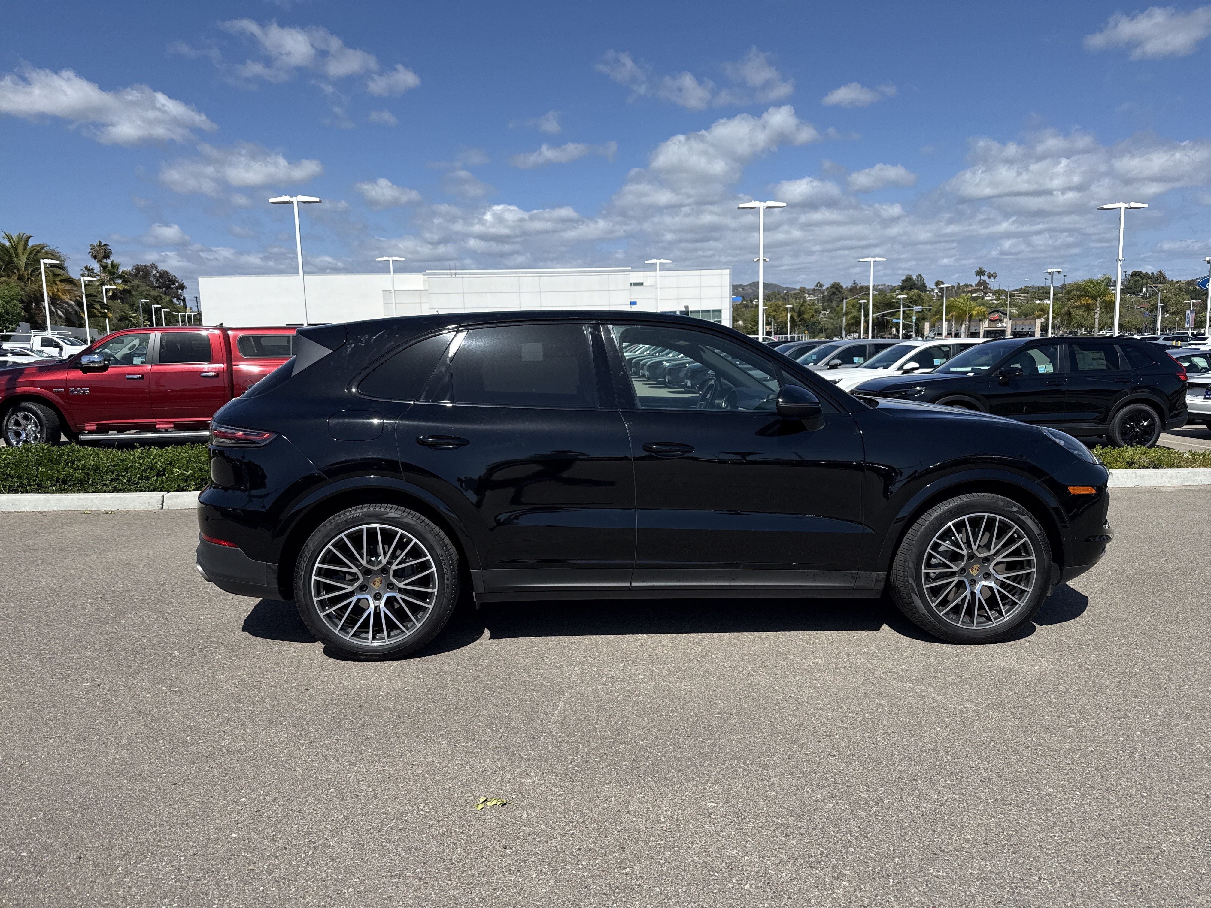 Used 2019 Porsche Cayenne S AWD/4WD image 6
