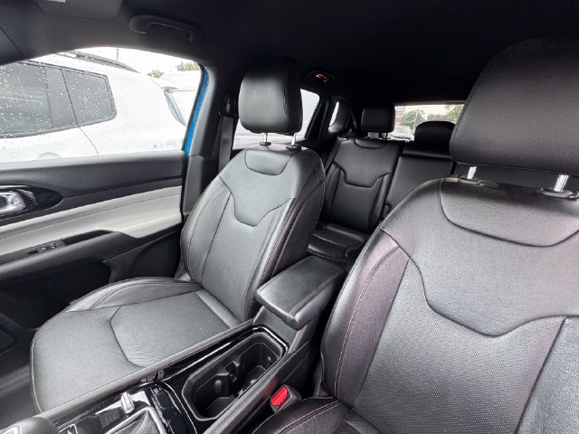 Used 2023 Jeep Compass Limited AWD/4WD image 36