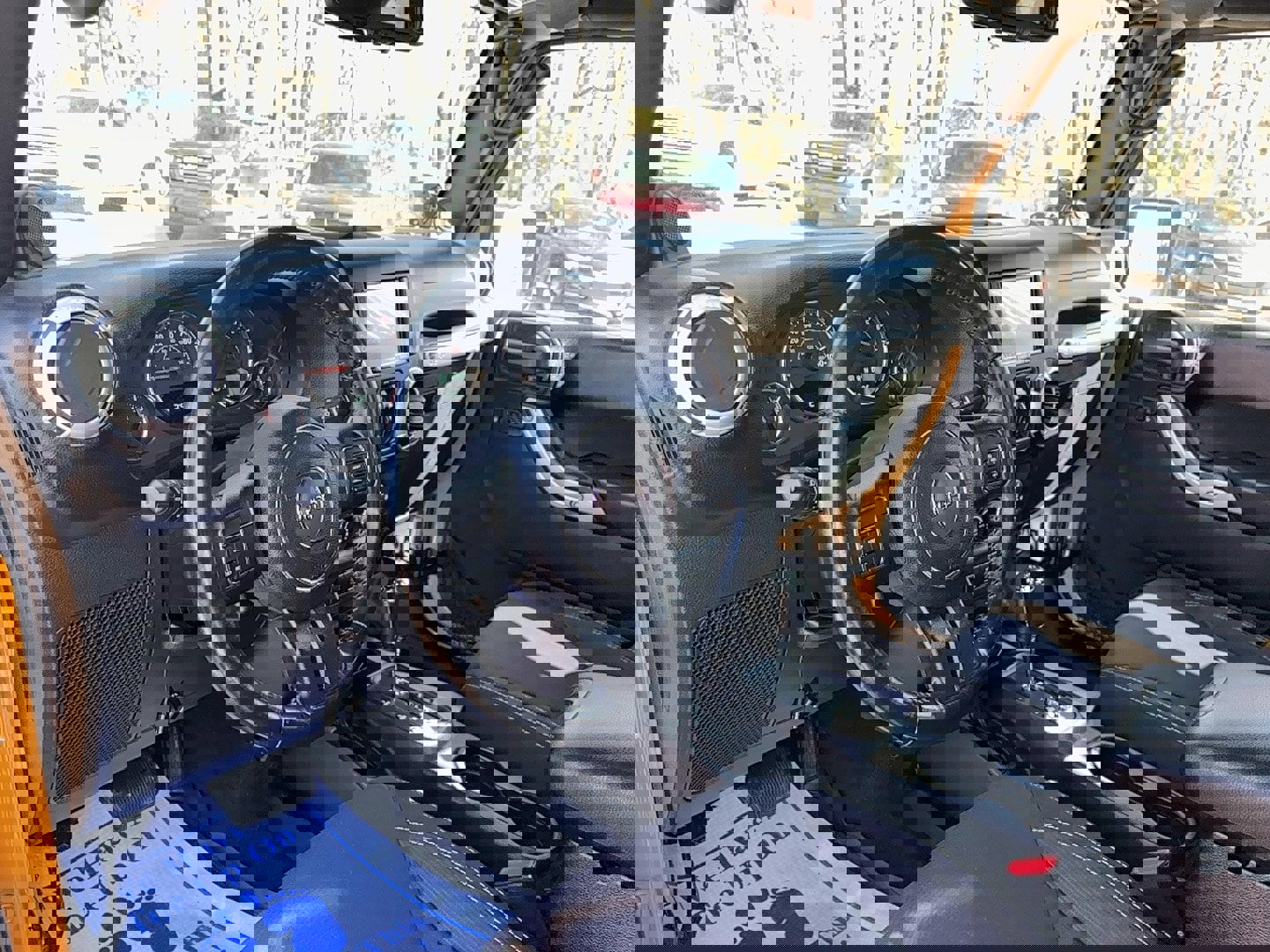 Used 2014 Jeep Wrangler Unlimited Sahara image 12