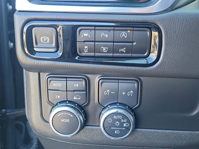 Certified 2025 GMC Yukon XL Denali image 27