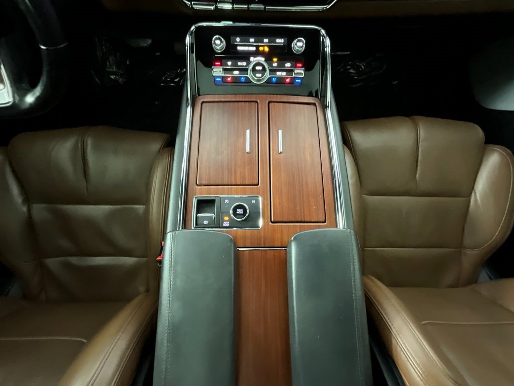 Used 2022 Lincoln Navigator Reserve image 14
