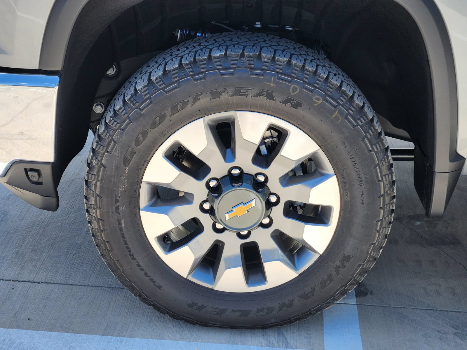 New 2026 Chevrolet Silverado 2500 LT w/ Texas Edition AWD/4WD image 11
